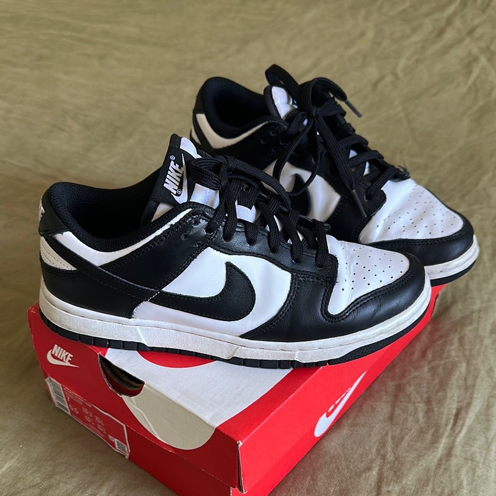 Nike Black and White Sneakers